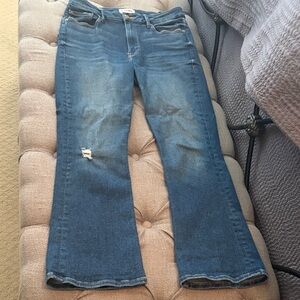 Frame le crop mini boot jeans.